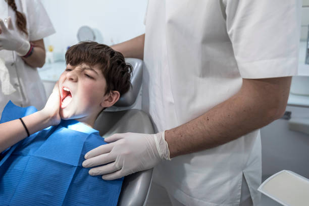 Best Broken or Chipped Tooth Repair in Clarksdale, MS